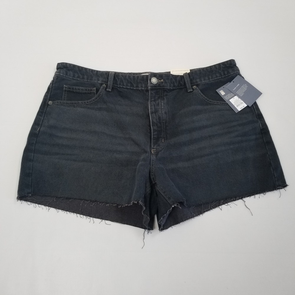 Universal Thread Mid-Rise 90's Baggy Denim Shorts Size 17 NWT